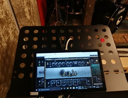 Image 1 for Custom Studio TLV