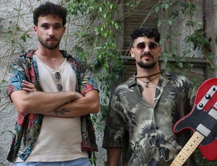 תמונה 1 עבור Men In Verchina band 