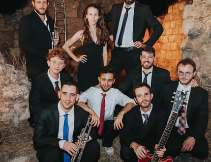 תמונה 2 עבור Hip Swing Nonet הנונט
