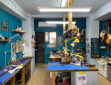 תמונה 3 עבור Jai Guitar Workshop