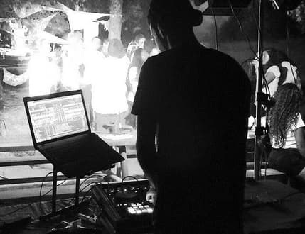 תמונה 2 עבור DJ IdanSade