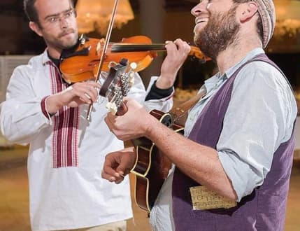 Image 3 for ידידיה צחור - מורה לכינור לגיטרה ולמנדולינה