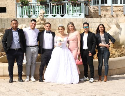 תמונה 1 עבור  צריכה קלידן שמנגן על אורגן