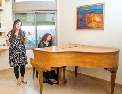 תמונה 3 עבור טובי וקרה - בטעם של חו"ל