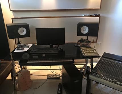 תמונה 1 עבור Strings Production