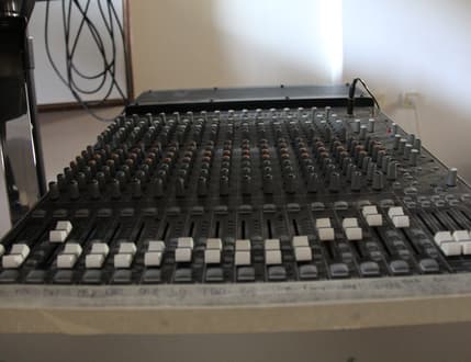תמונה 4 עבור Strings Production