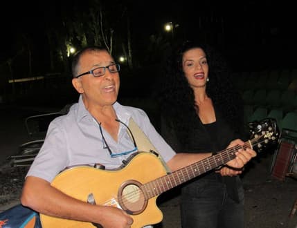 תמונה 1 עבור זמר רוק קלאסי