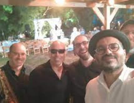 Image 3 for Hakelim Band - להקת נושאי הכלים מוזיקה יהודית