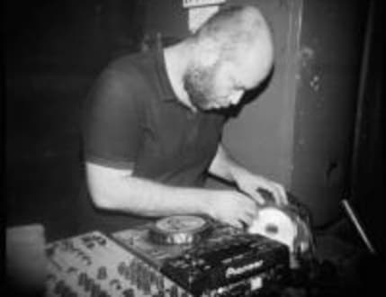 תמונה 1 עבור יונתן קוטנר DJ 